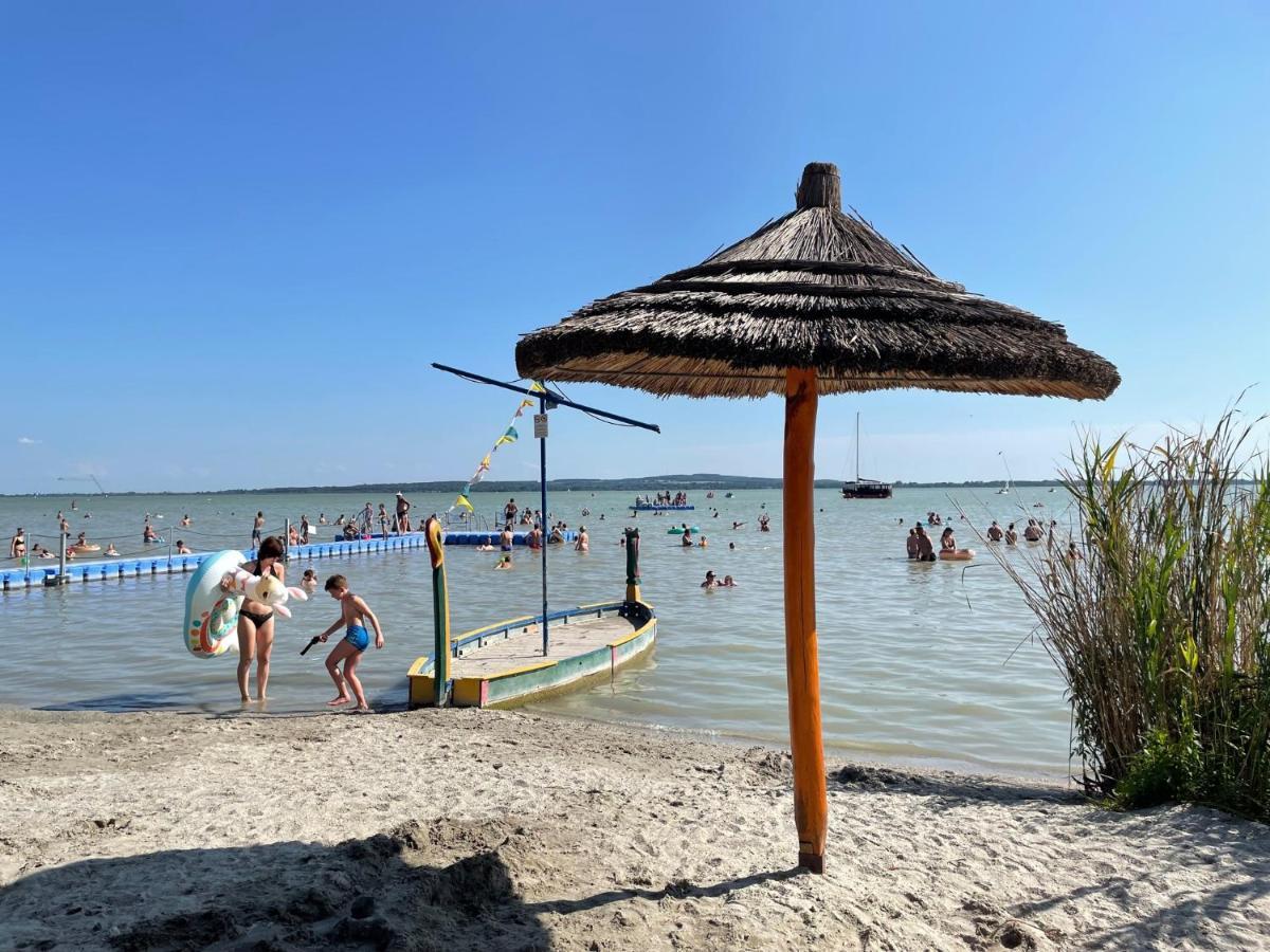 Jasmin Apartment House Vonyarcvashegy Εξωτερικό φωτογραφία