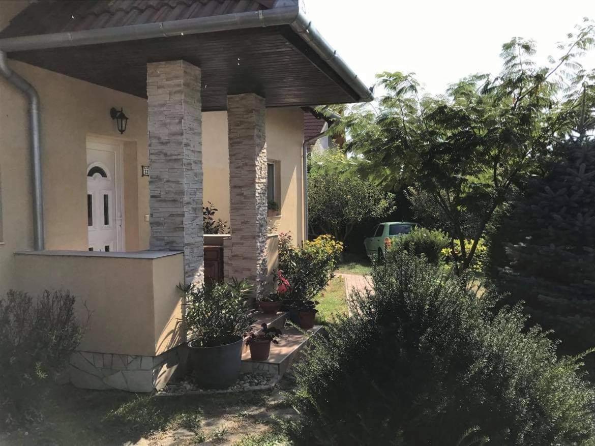 Jasmin Apartment House Vonyarcvashegy Εξωτερικό φωτογραφία