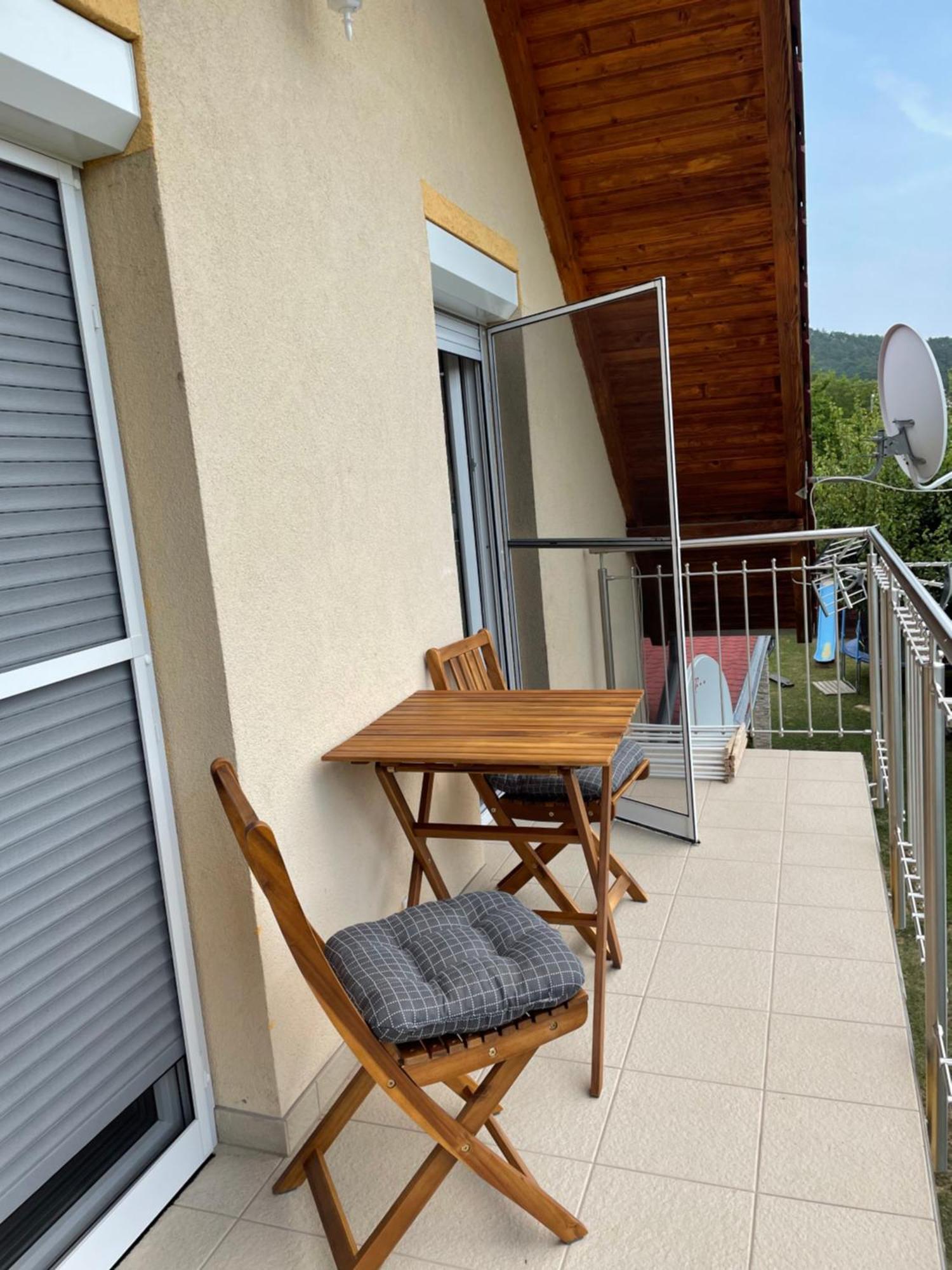 Jasmin Apartment House Vonyarcvashegy Εξωτερικό φωτογραφία